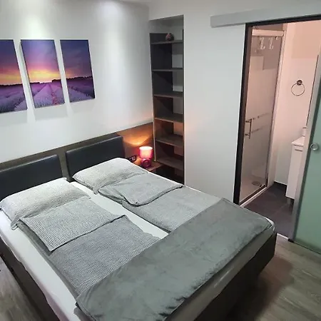 Camping Premium Luksuzni Mobile-home On The 6 Lezaja Satelit Tv Wifi Klima 2 X Wc Velika Terasa Full Opremljena Ljubimci Dozvoljeni Parkirno Mjesto 10m Do Plaze Pogodno Za Djecu Mali Obiteljski Kamp 100m Do Centra Mjesta *