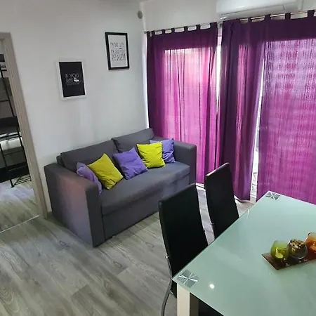 Kemping Premium Luksuzni Mobile-home On The 6 Lezaja Satelit Tv Wifi Klima 2 X Wc Velika Terasa Full Opremljena Ljubimci Dozvoljeni Parkirno Mjesto 10m Do Plaze Pogodno Za Djecu Mali Obiteljski Kamp 100m Do Centra Mjesta