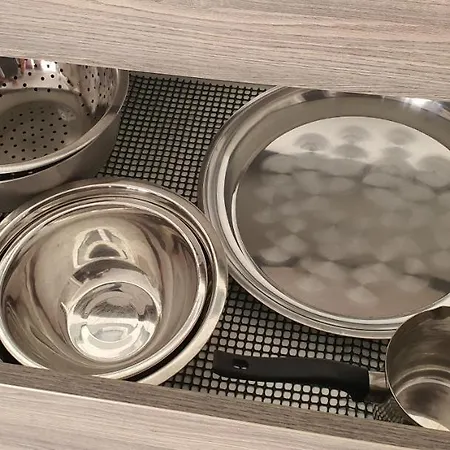 Premium Luksuzni Mobile-home On The 6 Lezaja Satelit Tv Wifi Klima 2 X Wc Velika Terasa Full Opremljena Ljubimci Dozvoljeni Parkirno Mjesto 10m Do Plaze Pogodno Za Djecu Mali Obiteljski Kamp 100m Do Centra Mjesta Pirovac