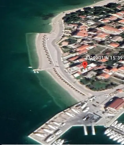 Premium Luksuzni Mobile-home On The 6 Lezaja Satelit Tv Wifi Klima 2 X Wc Velika Terasa Full Opremljena Ljubimci Dozvoljeni Parkirno Mjesto 10m Do Plaze Pogodno Za Djecu Mali Obiteljski Kamp 100m Do Centra Mjesta * 피로바츠